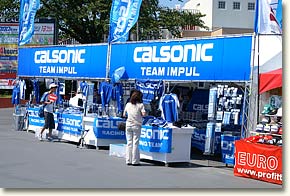 CALSONIC IMPUL物販ブース