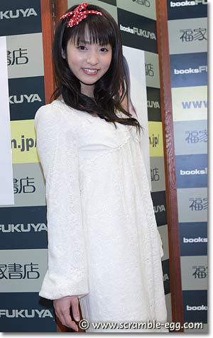 加藤沙耶香 画像