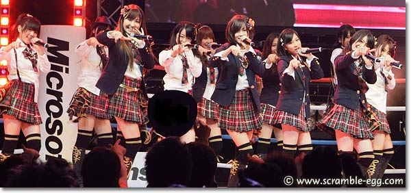 AKB48「会いたかった」ステージ風景