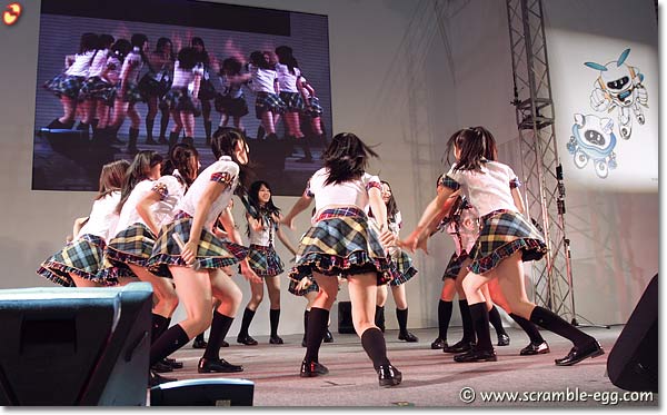 SKE48「手をつなぎながら」ステージ写真