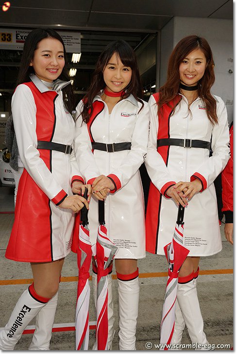 平咲夏加、大島奈々、嶋田美彩