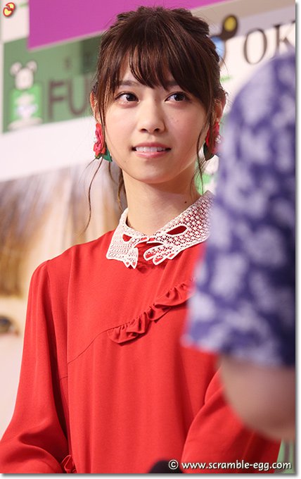 会見中の西野七瀬