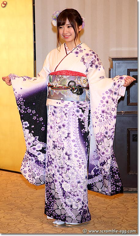 福地礼奈 晴れ着写真