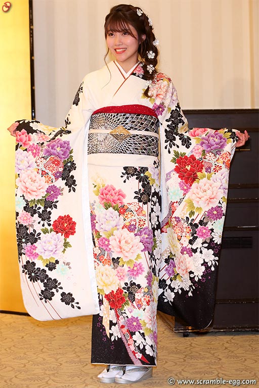 舞木香純（もうぎかすみ）