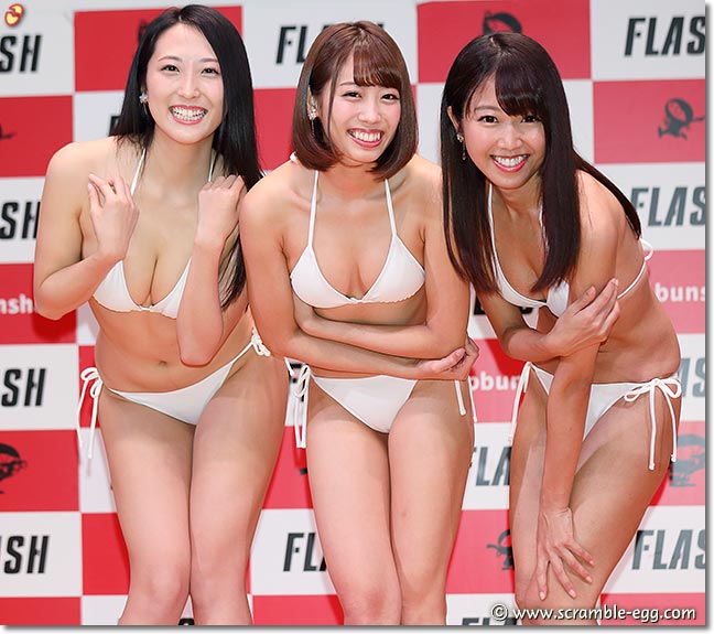 水着会見の様子