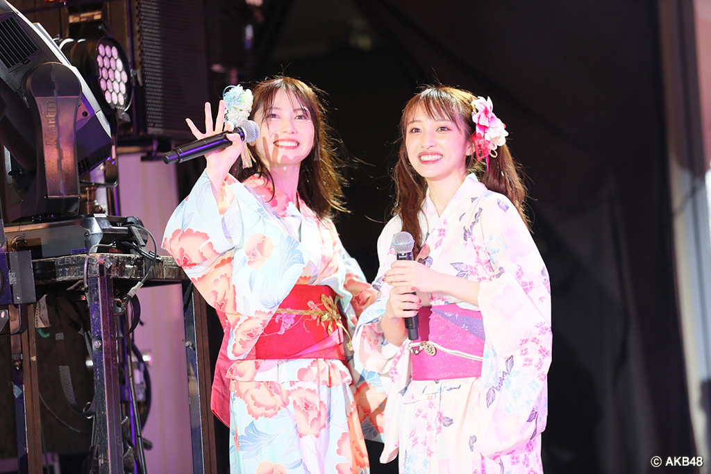 横山由依と向井地美音