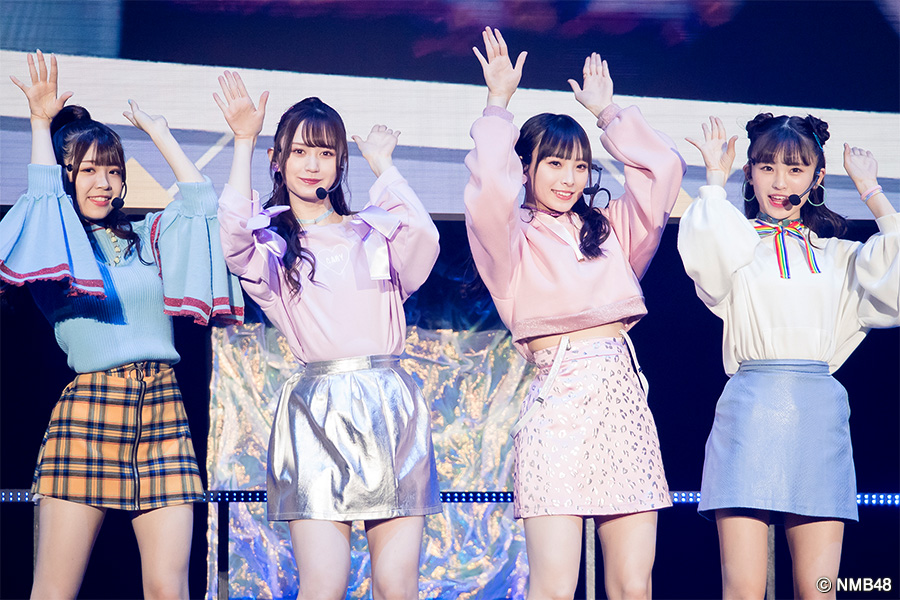 貞野遥香、山本望叶、梅山恋和、新澤菜央