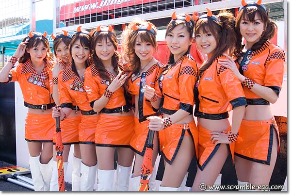 高杉好意思和子、芹梨、佐野まり、吉井理絵、吉本衣里、山口さち、河口恵梨、今泉菜津好意思